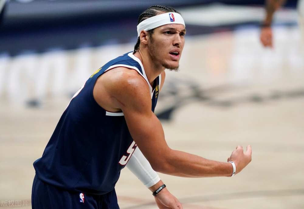 Kaiyun体育关于网球大师赛上演强强对话，辽东貔貅队大胜皖江灰熊队，战术调整见效；重拾自信的夜晚的信息