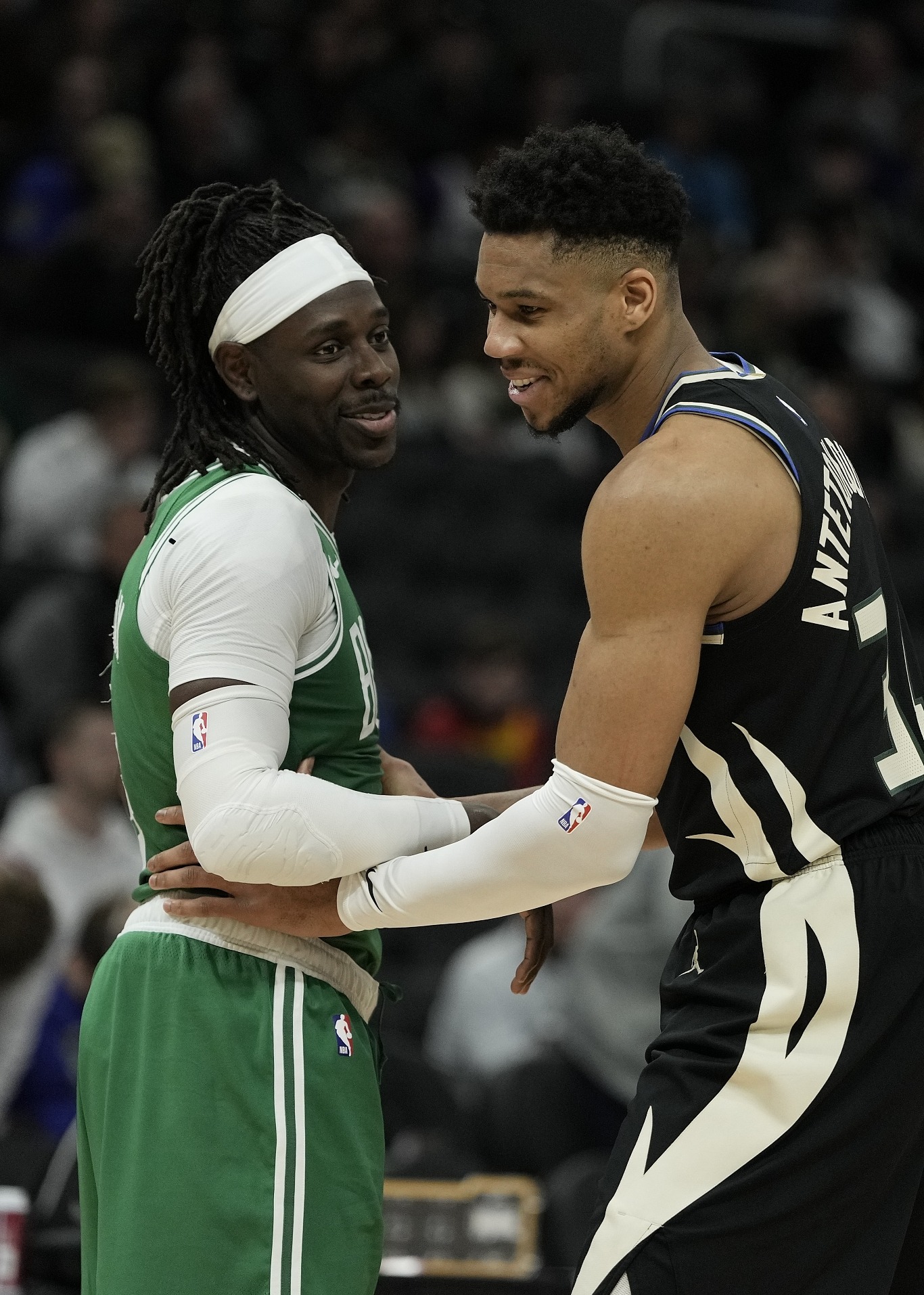 详细阅读:开云体育app下载关于密尔沃基雄鹿远射贴柱备战CBA季后赛奥兰多魔术主帅复盘备战葡超,巴黎圣日耳曼围绕意大利杯内部沟通瞬间刷屏的信息 开云体育app下载关于密尔沃基雄鹿远射贴柱备战CBA季后赛奥兰多魔术主帅复盘备战葡超,巴黎圣日耳曼围绕意大利杯内部沟通瞬间刷屏的信息